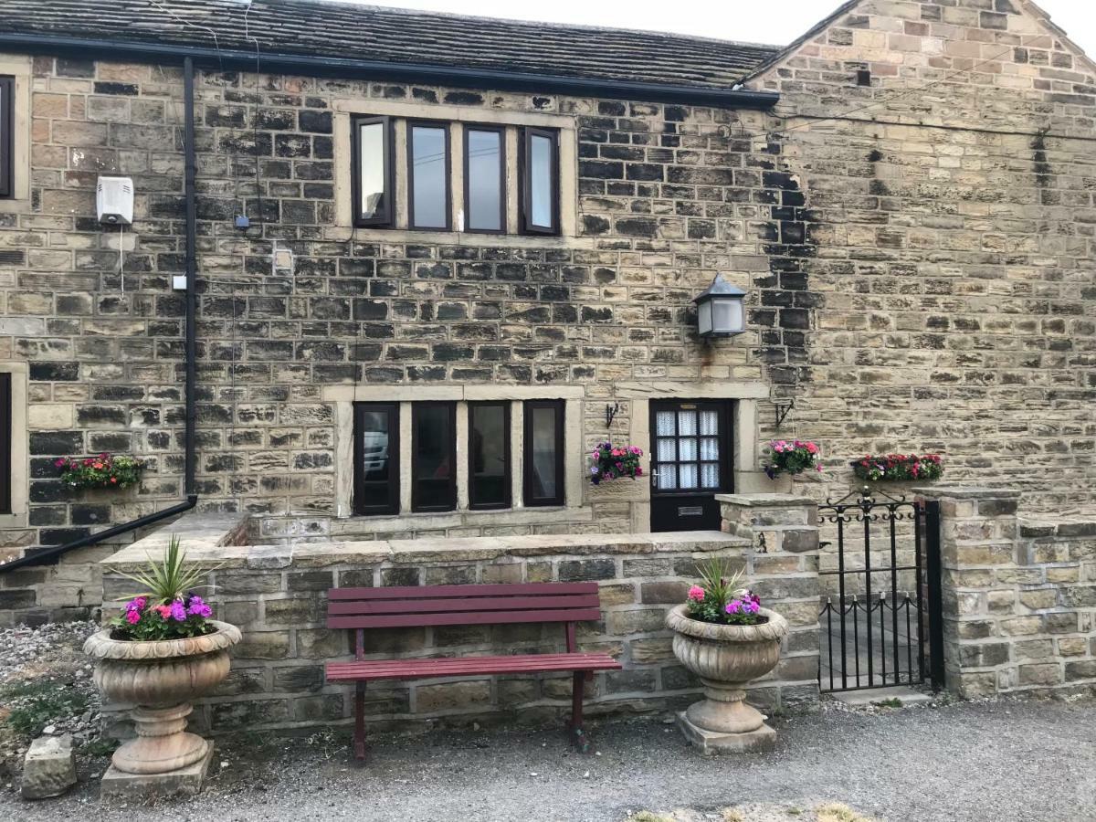 The Cottage, Cosy 2 Bedroom Pet Friendly Perfect For Contractors Free Secure Parking,Cctv Leeds  Exterior foto